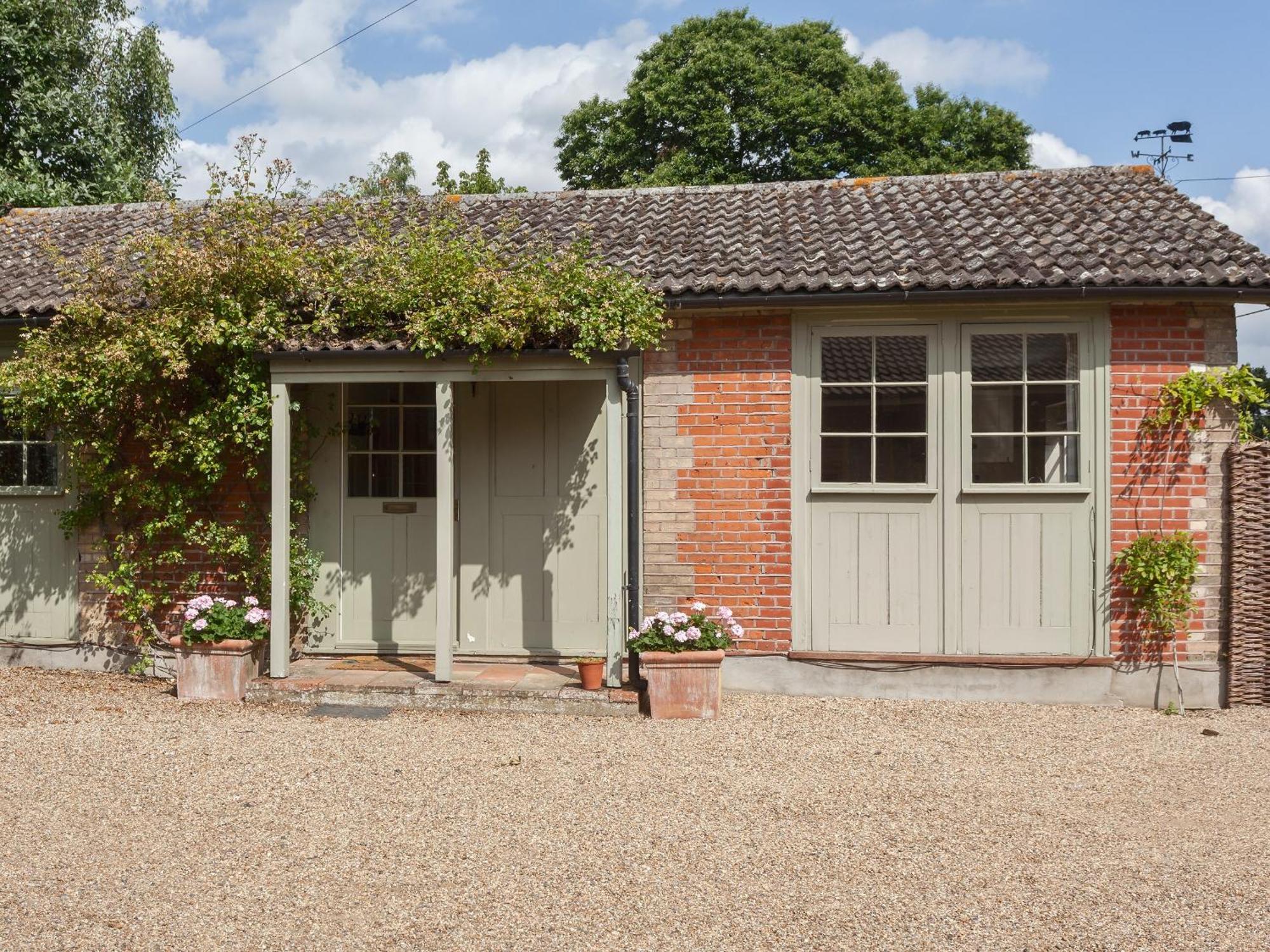 The Coach House Villa Tattingstone Exterior photo